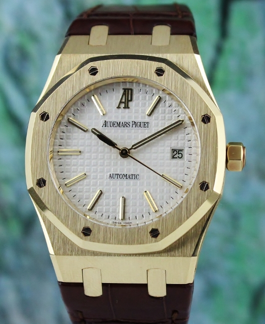 (image for) Like New Audemars Piguet 18K Yellow Gold Royal Oak 39MM / 15300BA.OO.D088CR.01